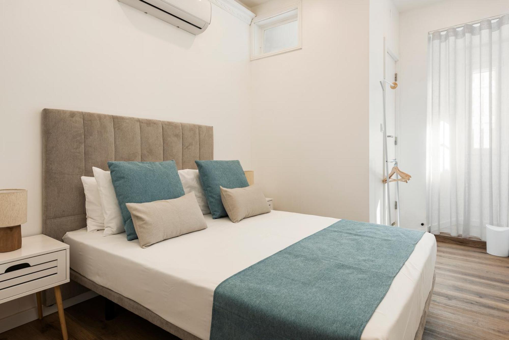 Madalena Hostel E Suites FAO Exteriér fotografie