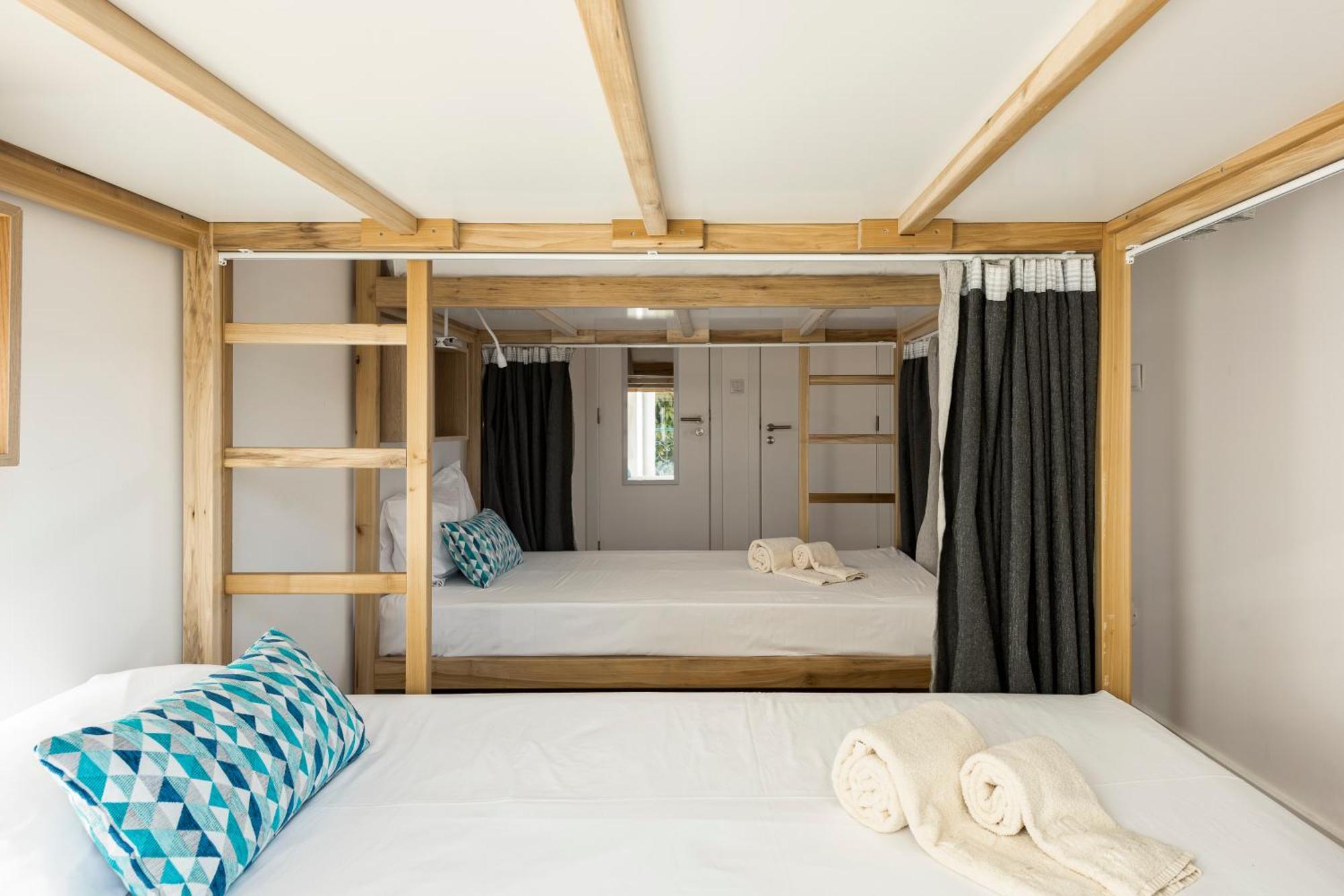 Madalena Hostel E Suites FAO Exteriér fotografie