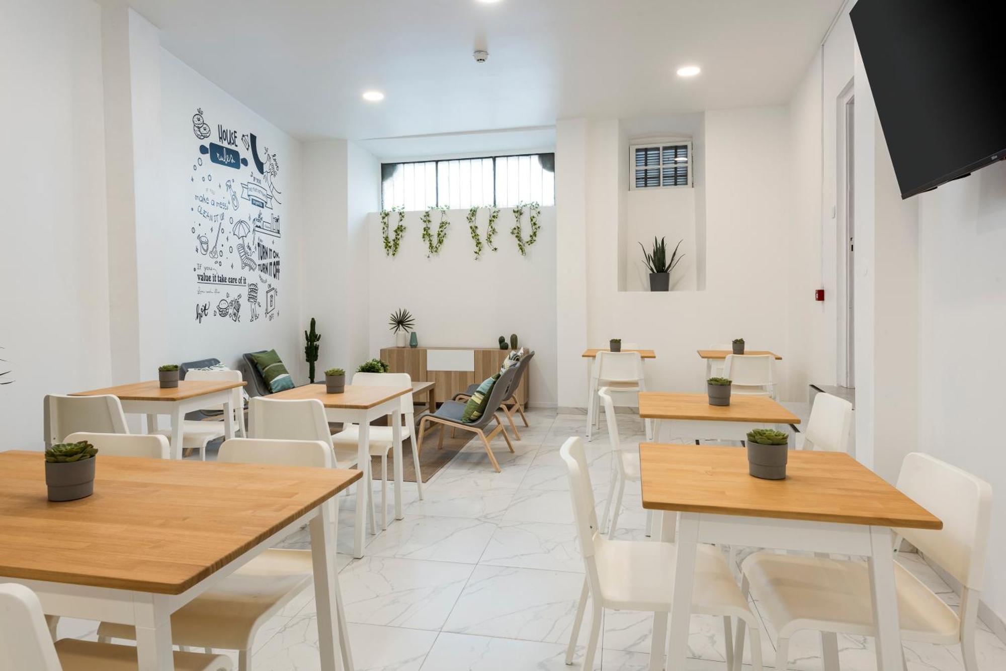 Madalena Hostel E Suites FAO Exteriér fotografie
