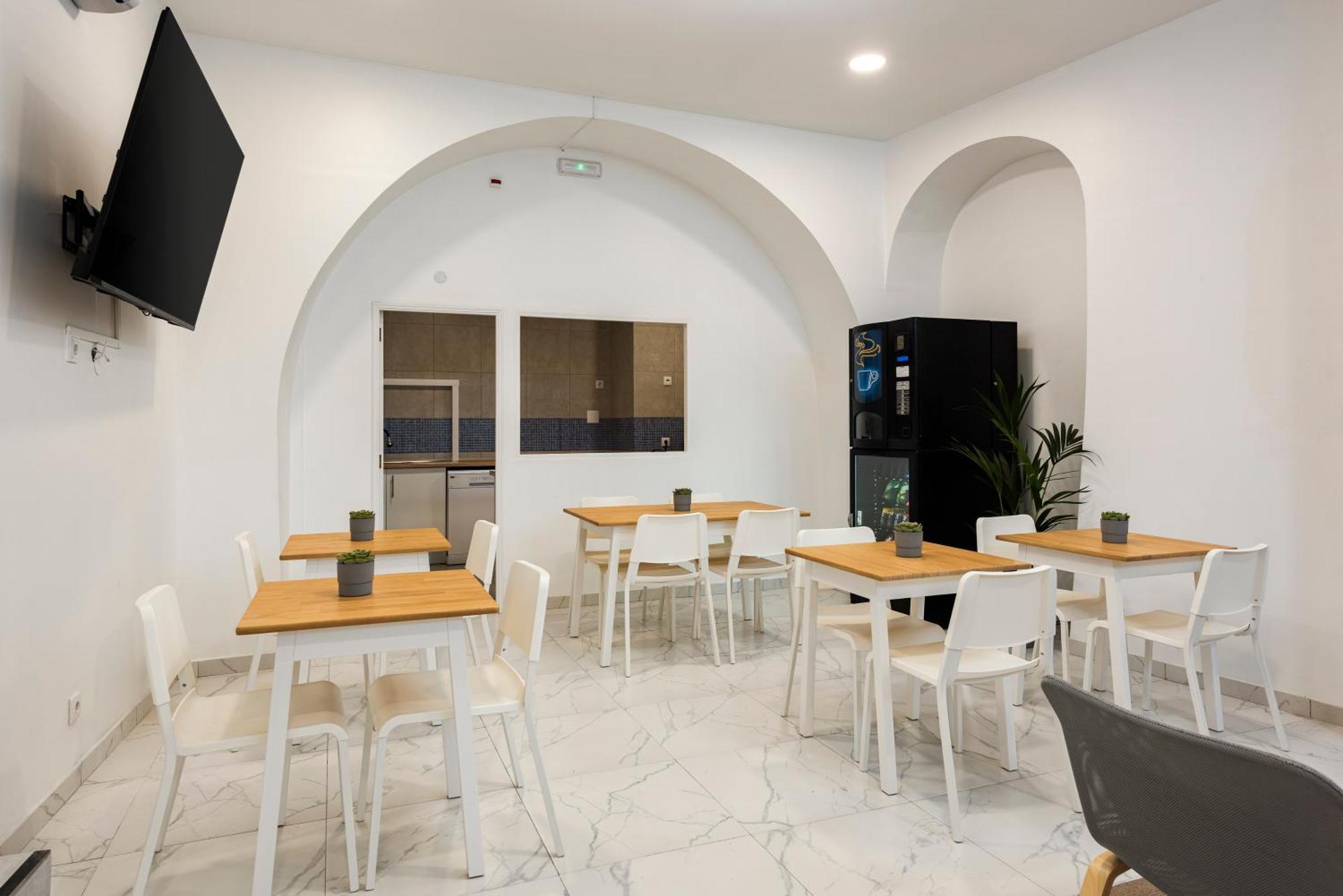 Madalena Hostel E Suites FAO Exteriér fotografie
